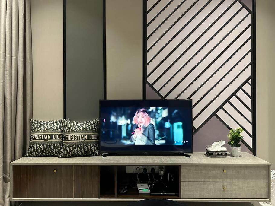 Sky Infinity Pool Modern @ Mid Valley Kl Apartment *